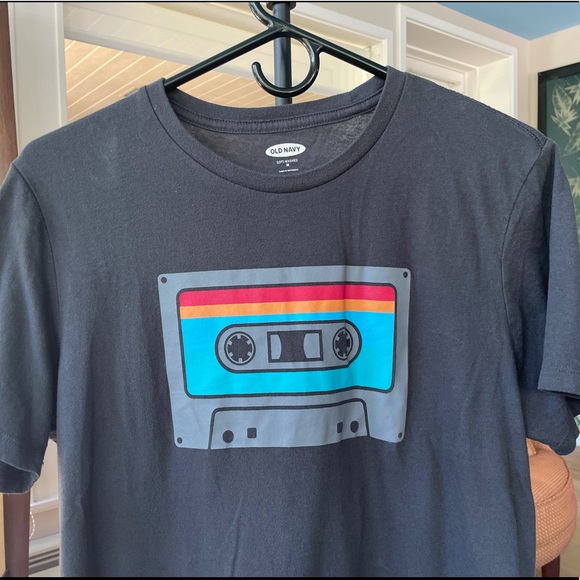 2 Big Boys Medium T-Shirts, Nice Condition, Soft shirts, Boys Tops, Old Navy - Picture 2 of 9